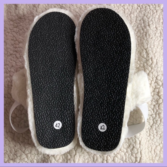 🤍White Faux Fur Slippers with Ankle Strap🤍 - Picture 4 of 4